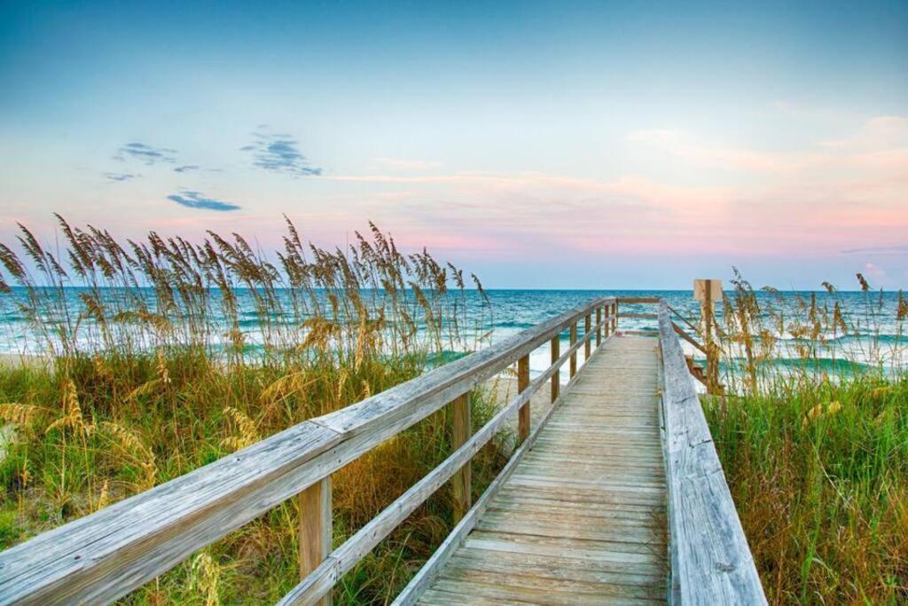 Booking Fast! Golf, Beach, And Relaxation! A Great Place For All! 卡拉巴什 外观 照片